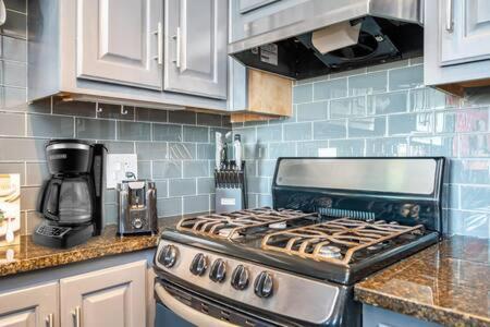 Apartment Downtown Atl Walk Score 78 W Free Parking Lm1104