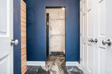 Apartment Downtown Atl Walk Score 78 W Free Parking Lm1104